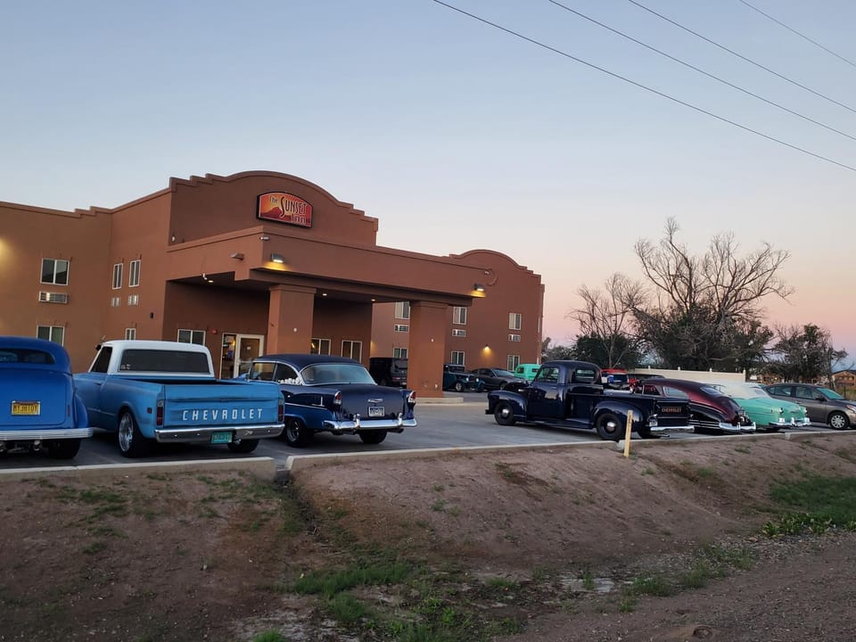 The Sunset Inn Motel in Alamosa