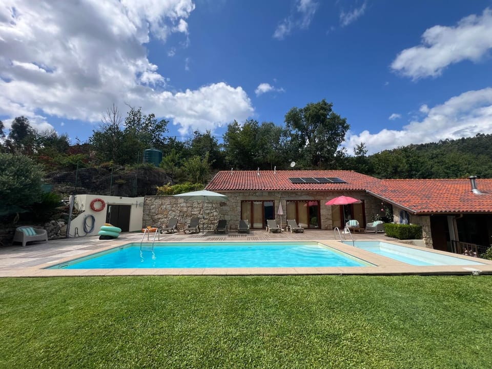 Garden, Swimming pool