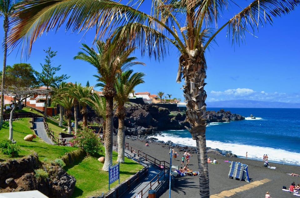 Neighbourhood, Beach