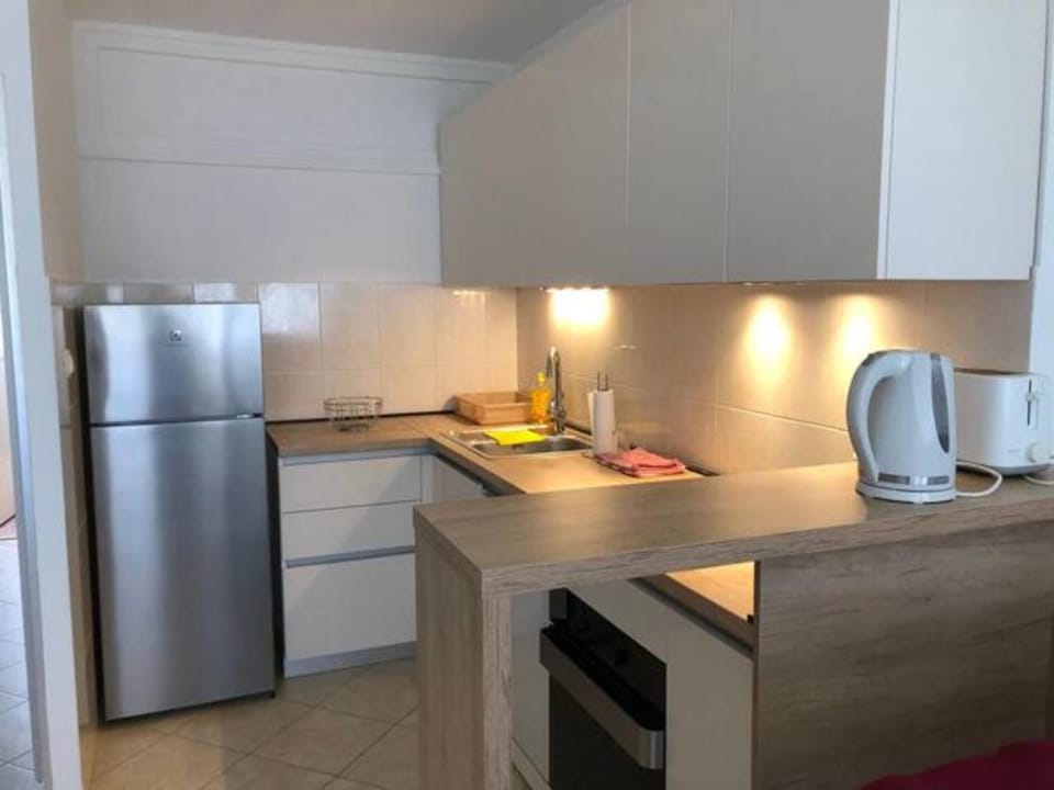 Coffee/tea facilities, Kitchen or kitchenette, dishwasher, toaster