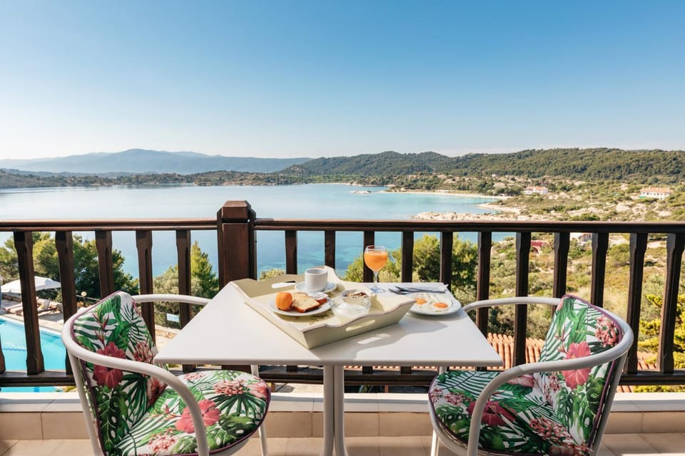 Patio, Day, Balcony/Terrace, Mountain view, Sea view, Breakfast