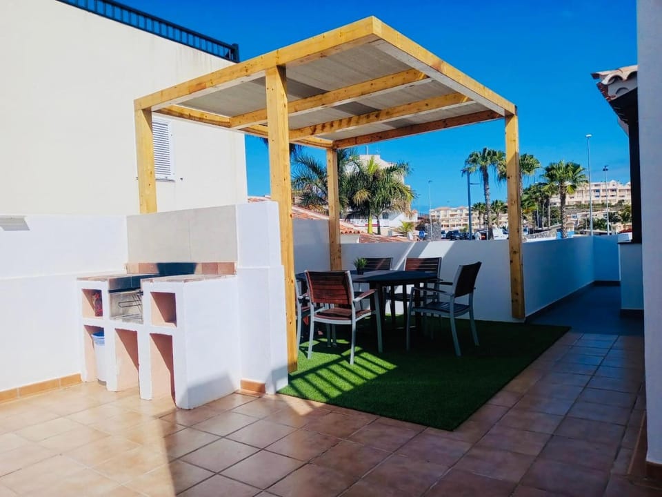 Balcony/Terrace, Dining area