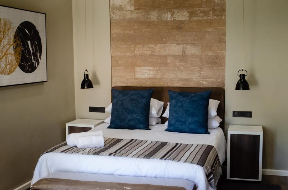 The Royal Guest House Bed and Breakfast in North West, South Africa