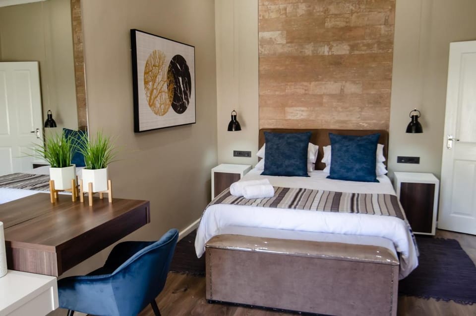 The Royal Guest House Bed and Breakfast in North West, South Africa