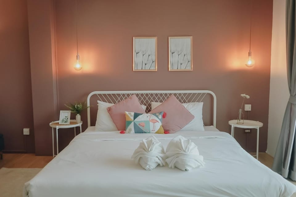 Thira House Bed and Breakfast in Phuket