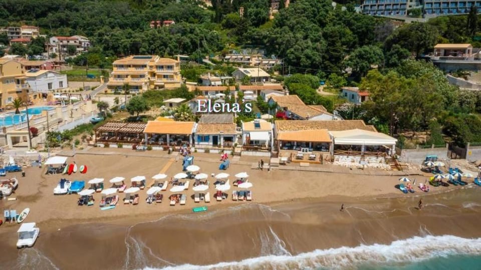 Elena's Seaside Apartments & Studios Apartment in Saint Gordios beach