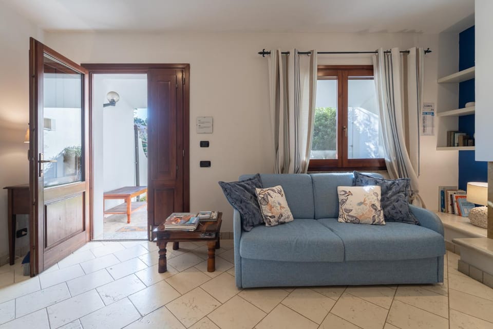 Communal lounge/ TV room, Lounge or bar