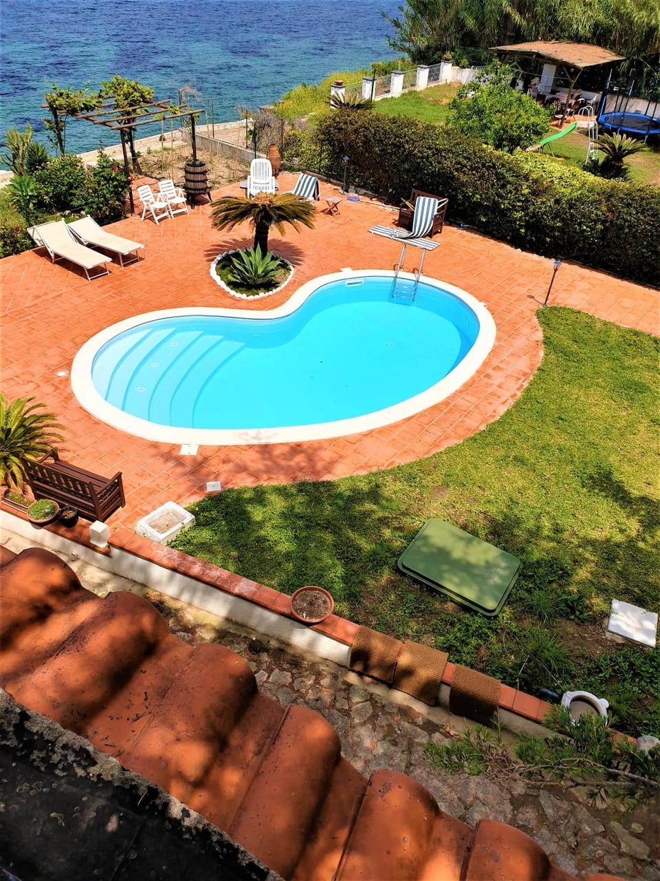 Swimming pool, Swimming pool