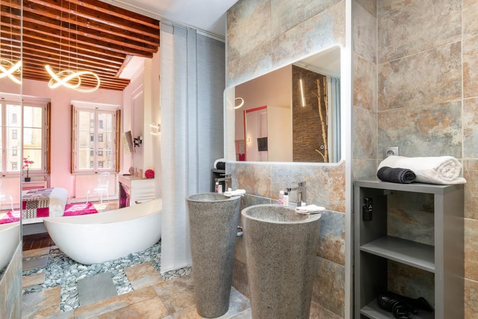 Shower, Bathroom, Bath, towels