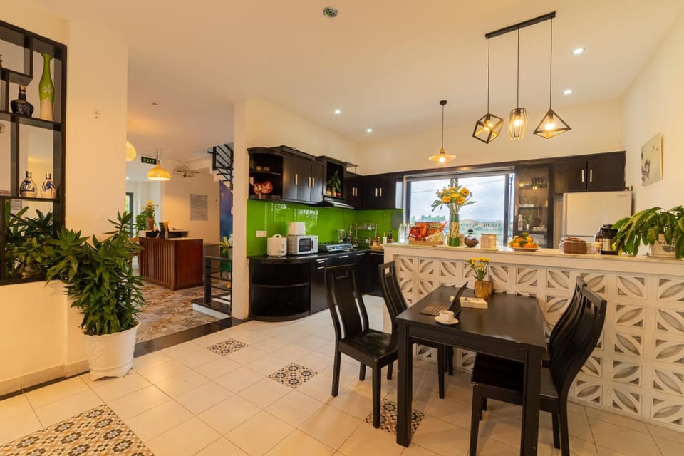 Kitchen or kitchenette, kitchen