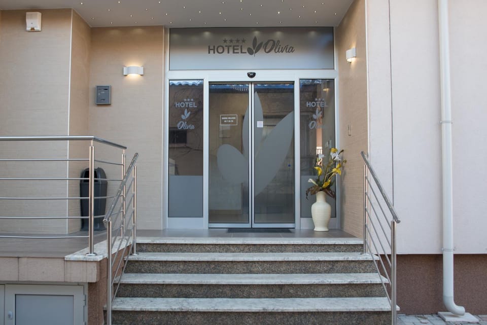 Facade/entrance, Lobby or reception