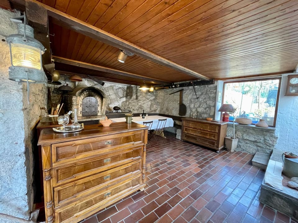 Lounge or bar, Seating area