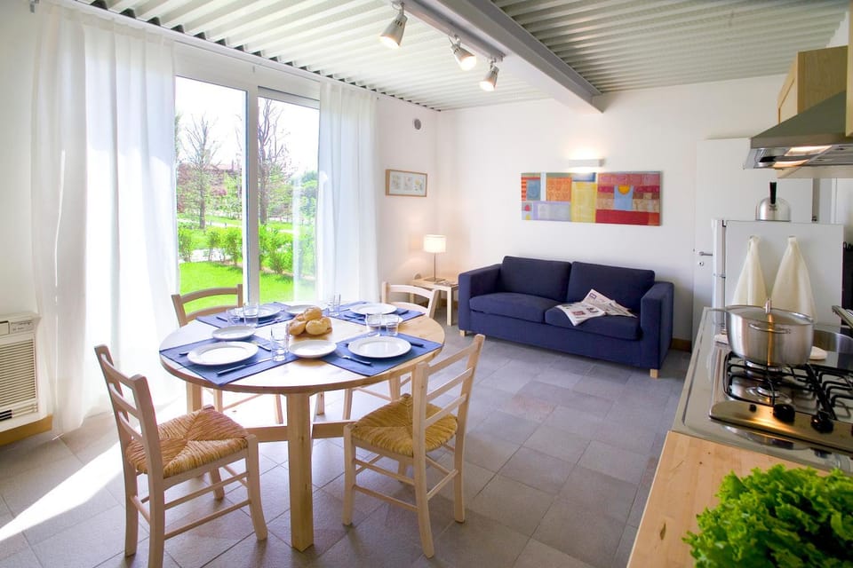 Kitchen or kitchenette, Living room, Dining area