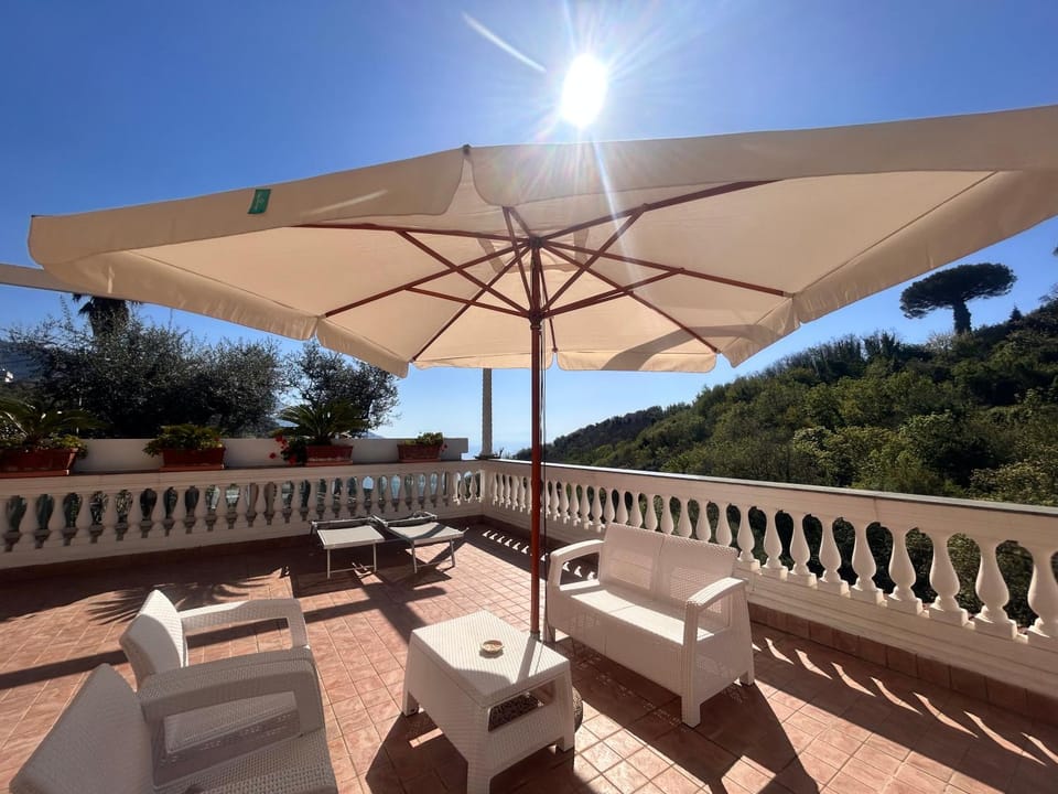 Patio, Day, Natural landscape, View (from property/room), Balcony/Terrace, sunbed