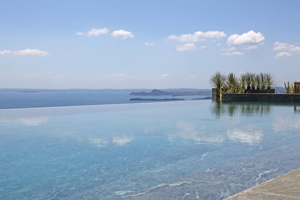 Property building, Natural landscape, Summer, Hot Tub, Hot Tub, View (from property/room), Garden view, Garden view, Lake view, Lake view, Mountain view, Mountain view, Pool view, Pool view, Swimming pool, Seasons, Open Air Bath