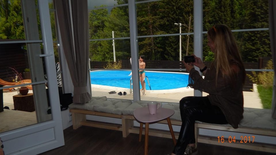 Patio, Communal lounge/ TV room, Text overlay, Pool view, Swimming pool, Family