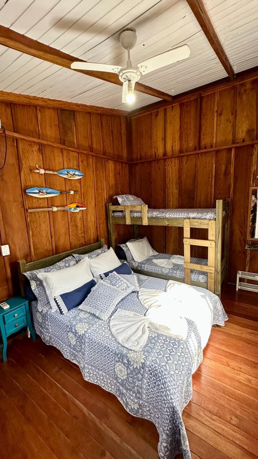 Casinha na Ilha do Mel - Pr Bed and Breakfast in State of Paraná