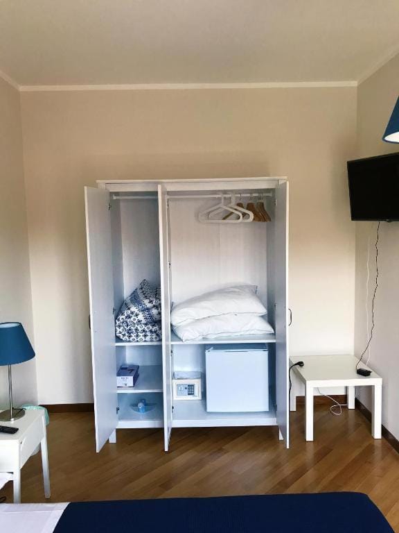 CYTRUS rooms Bed and Breakfast in Marina di Massa