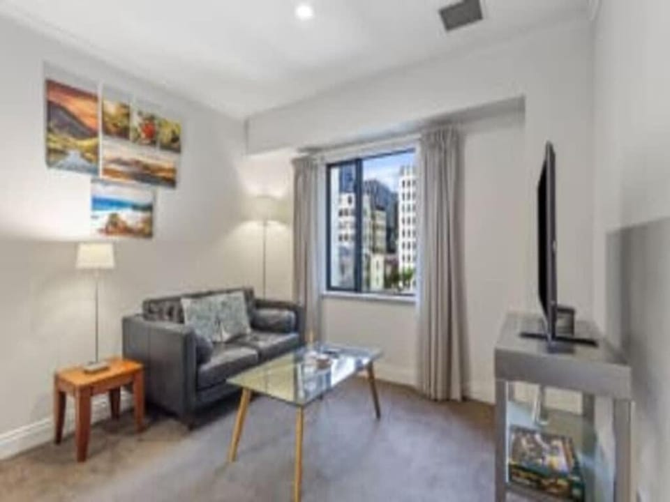 Superking Bed in Stylish Apartment I Zodiak Stays Apartment in Auckland