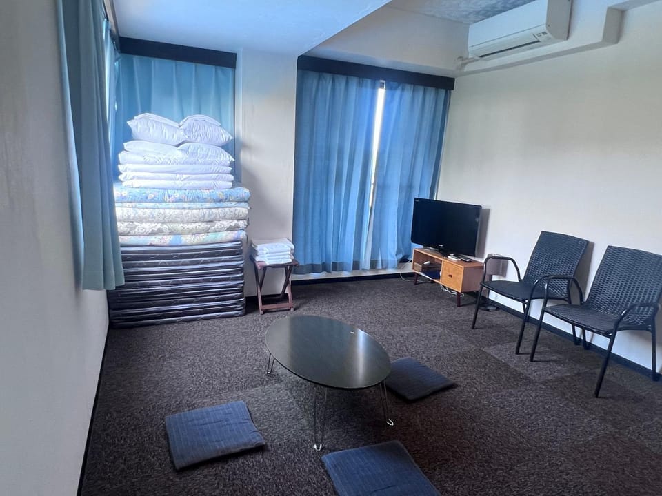 Guest House Bigfisher Club Bed and Breakfast in Shizuoka Prefecture