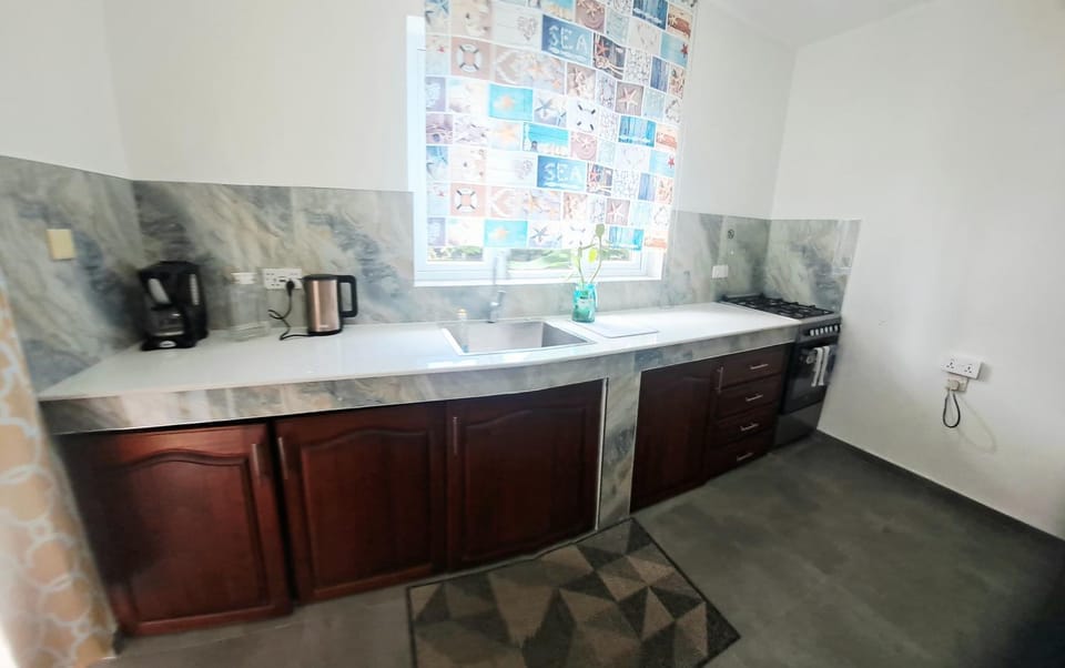 Coffee/tea facilities, Kitchen or kitchenette