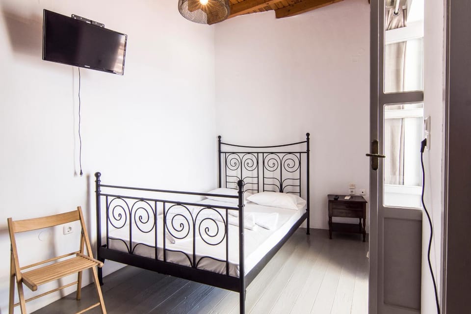 Nisyros Views House in Decentralized Administration of the Aegean