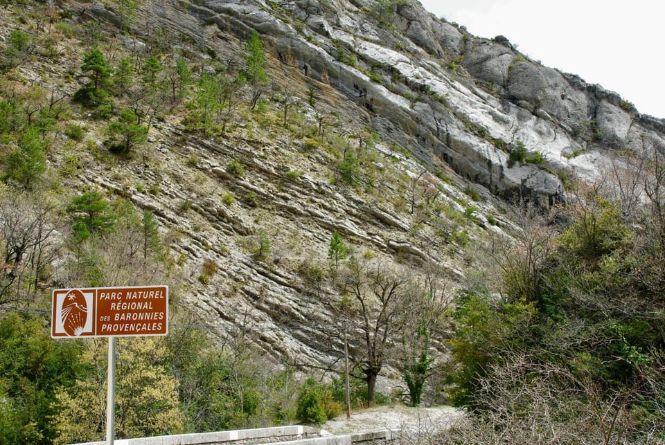 Nearby landmark, Natural landscape