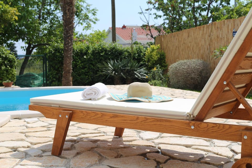 Swimming pool, Swimming pool