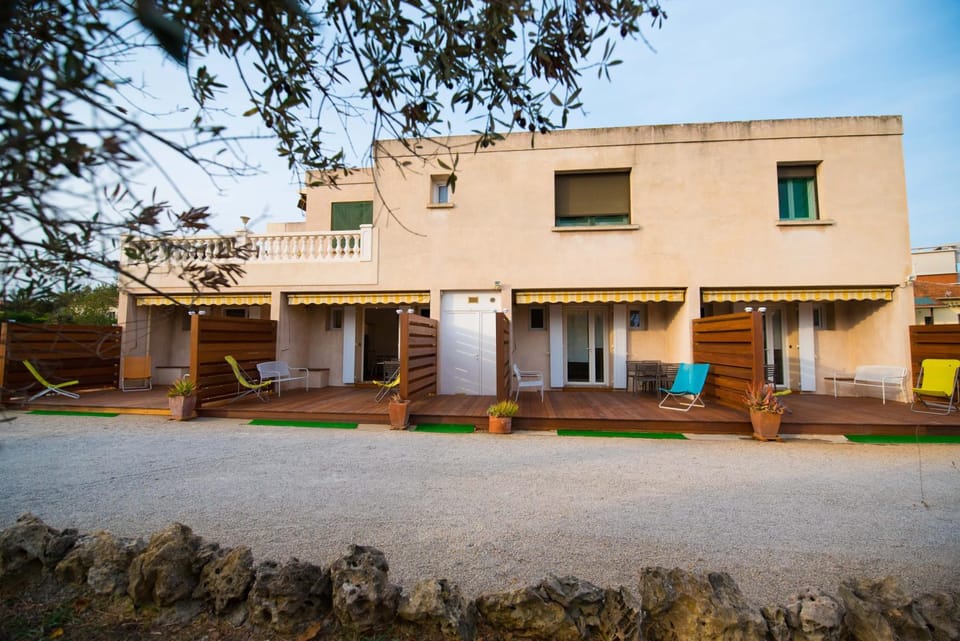 Property building, Balcony/Terrace