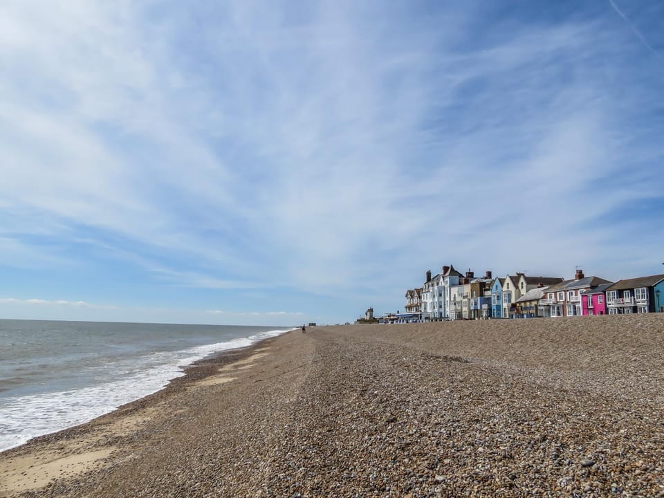 Neighbourhood, Beach