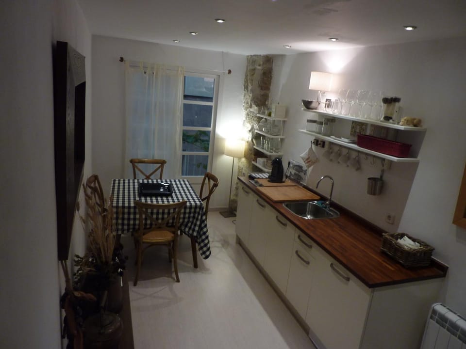 Casita Blanca House in Catalonia