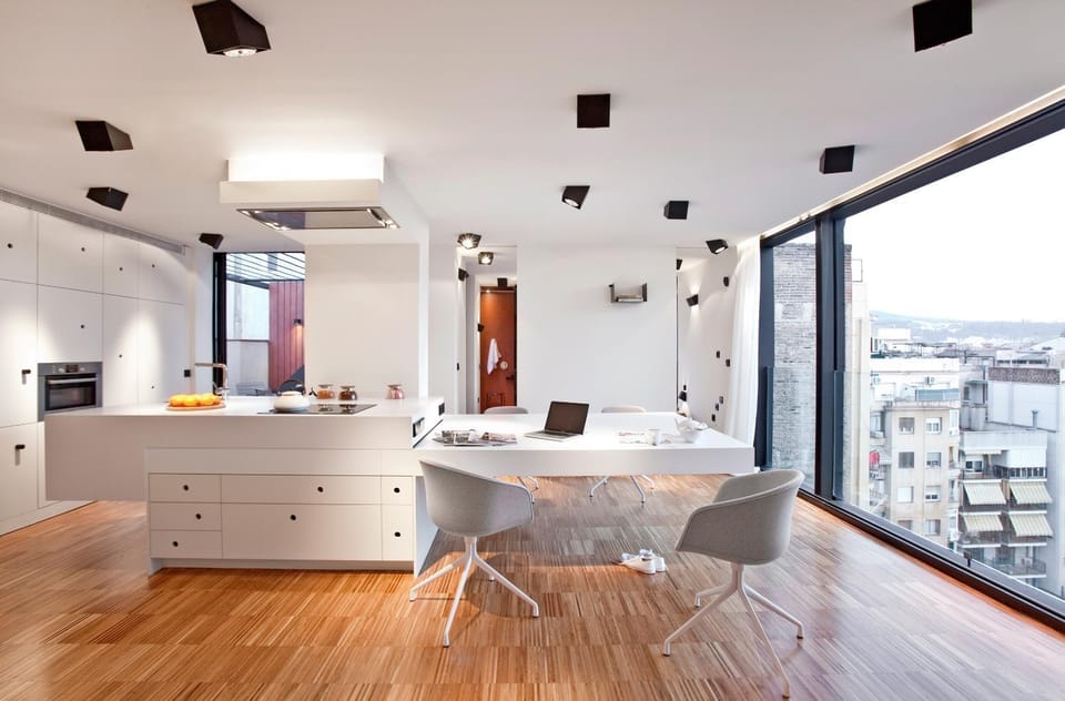 Kitchen or kitchenette, Seating area, Dining area