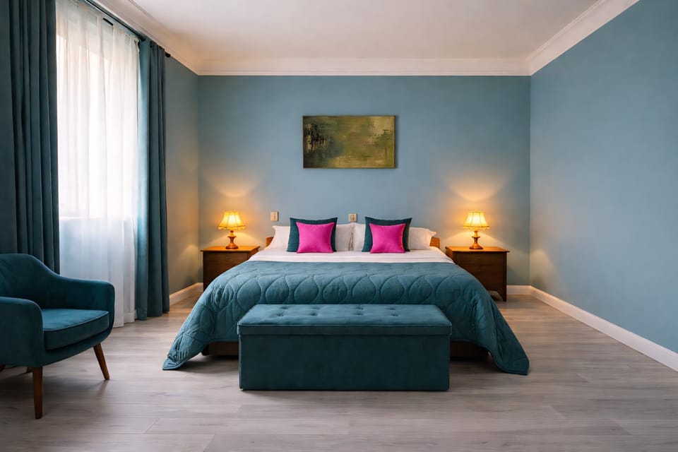 Bed, Photo of the whole room, Bedroom