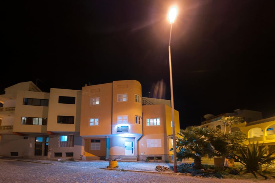 Nearby landmark, Staff, Restaurant/places to eat, Off site, Night, People, Natural landscape, Winter, Fishing, Golfcourse, Horse-riding, Nightclub / DJ, Fitness centre/facilities, Beach, Canoeing, Hiking, Cycling, Diving, Evening entertainment, Garden view, Supermarket/grocery shop, Family
