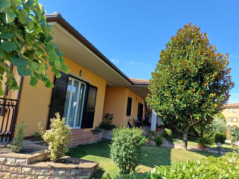 Property building, Garden, Garden view