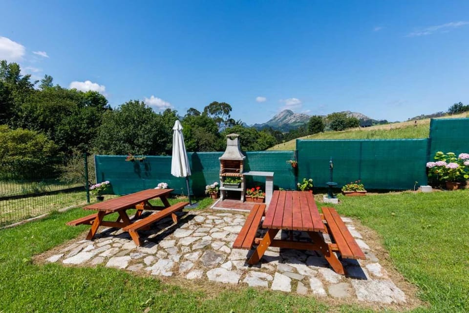 Patio, BBQ facilities, Garden