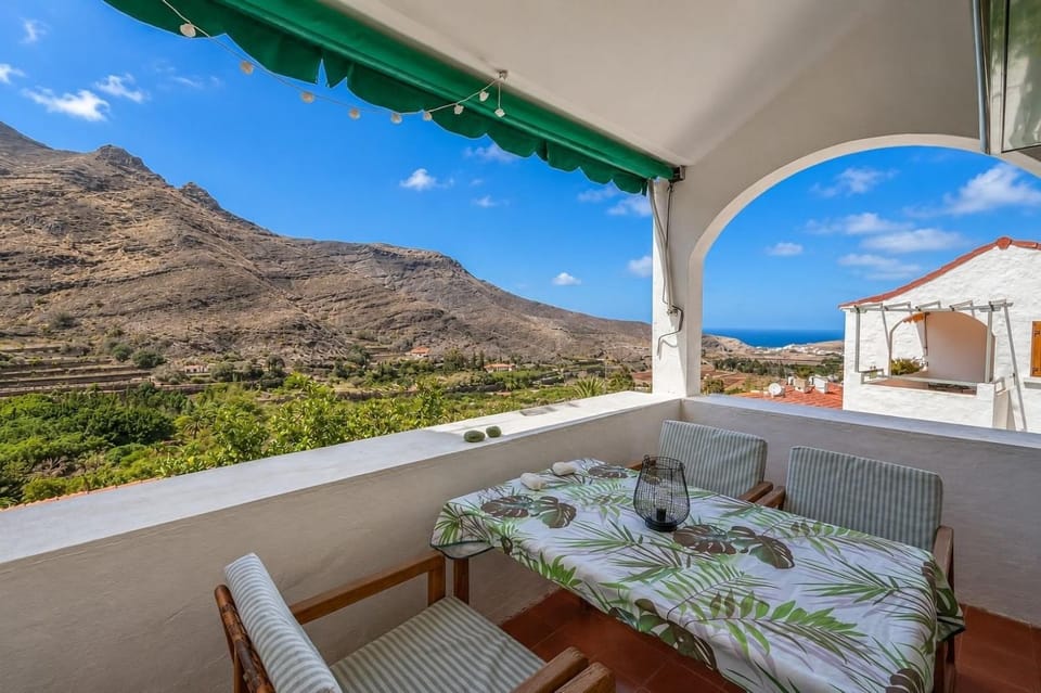 GuestReady - Casa Carmen Terrace Sea View Bed and Breakfast in Comarca Norte