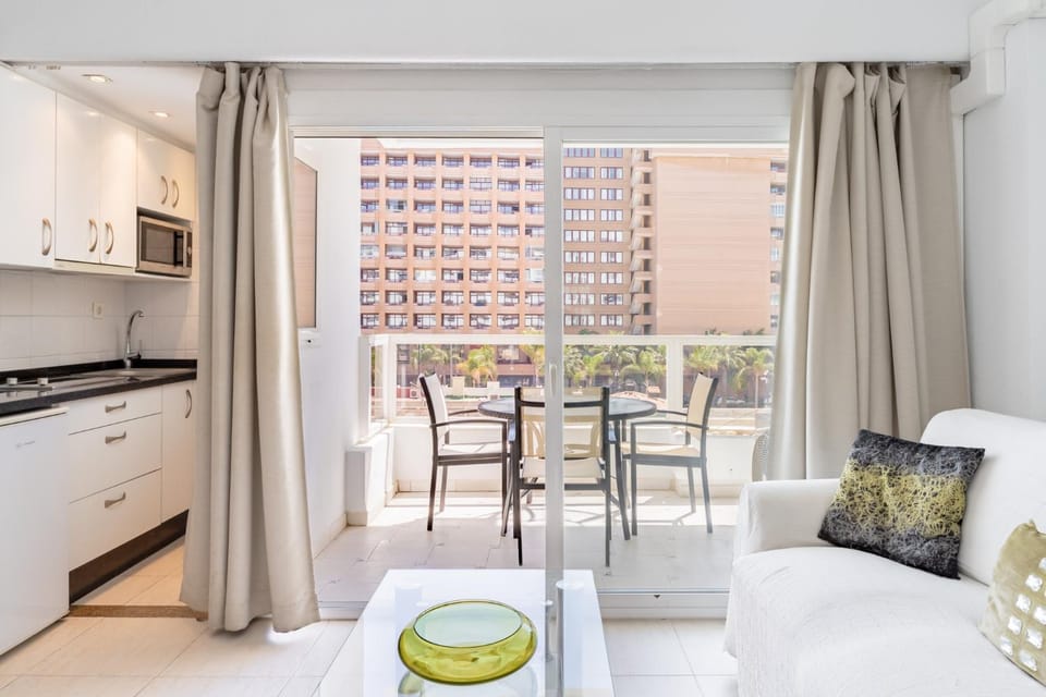Balcony/Terrace, Living room