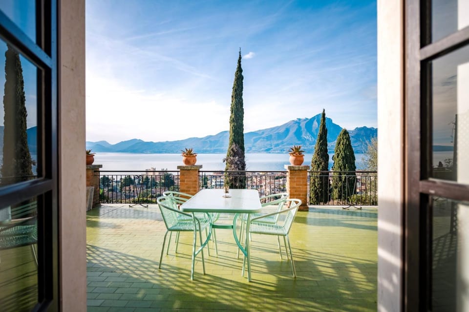 View (from property/room), Balcony/Terrace