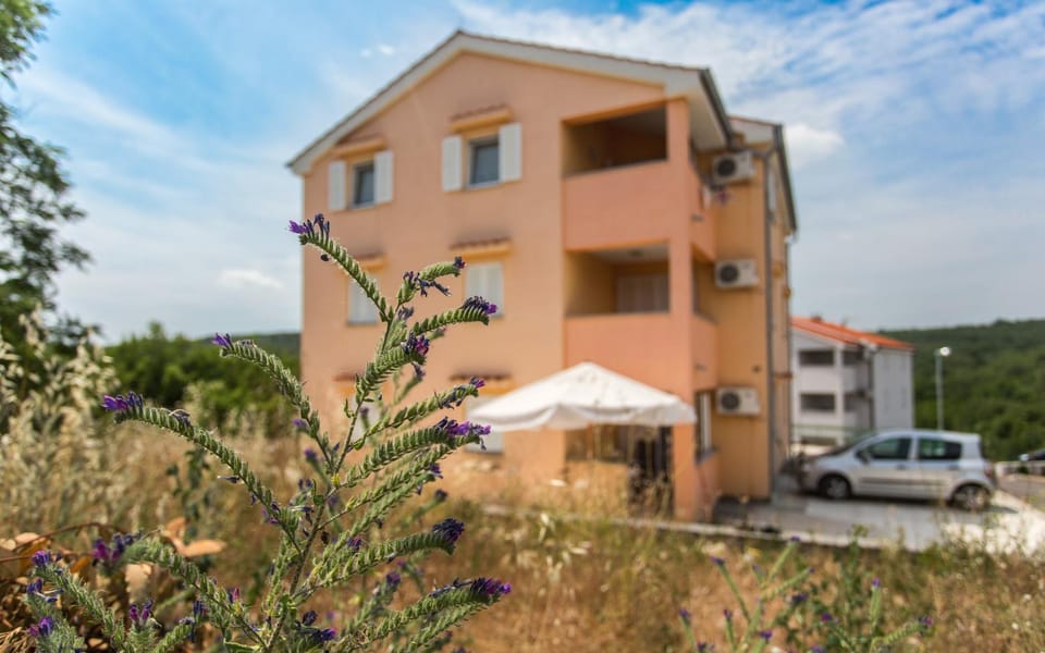 Apartman Deja Apartment in Primorje-Gorski Kotar County