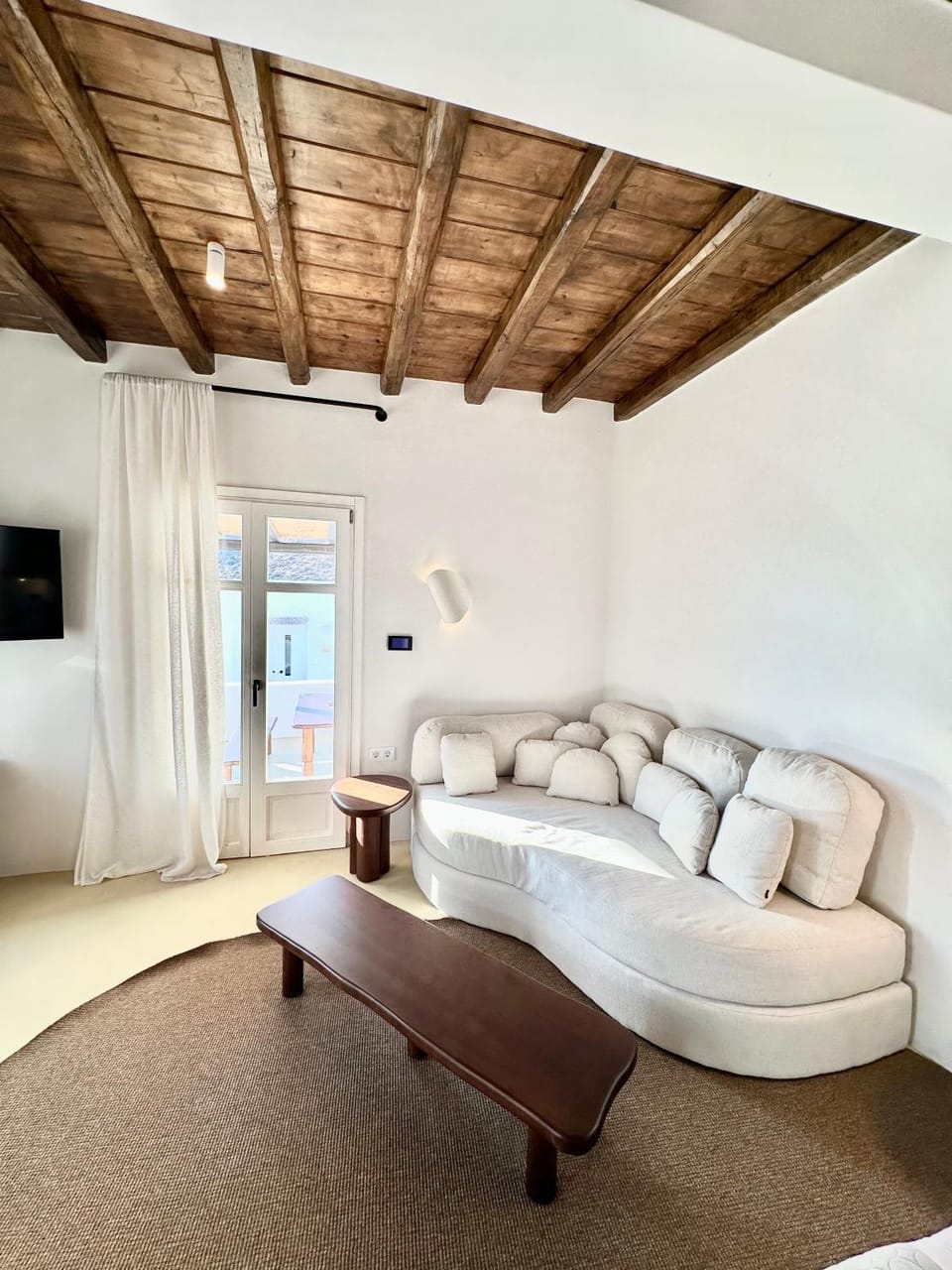 TV and multimedia, Living room, Seating area