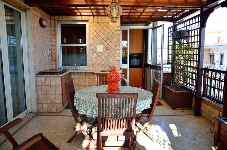 BBQ facilities, Balcony/Terrace, Other