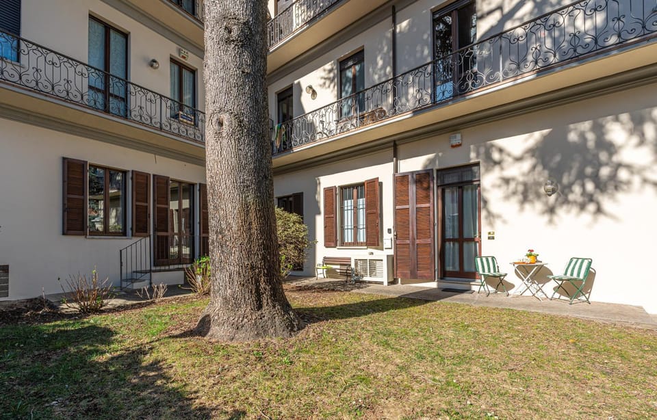 Property building, Garden