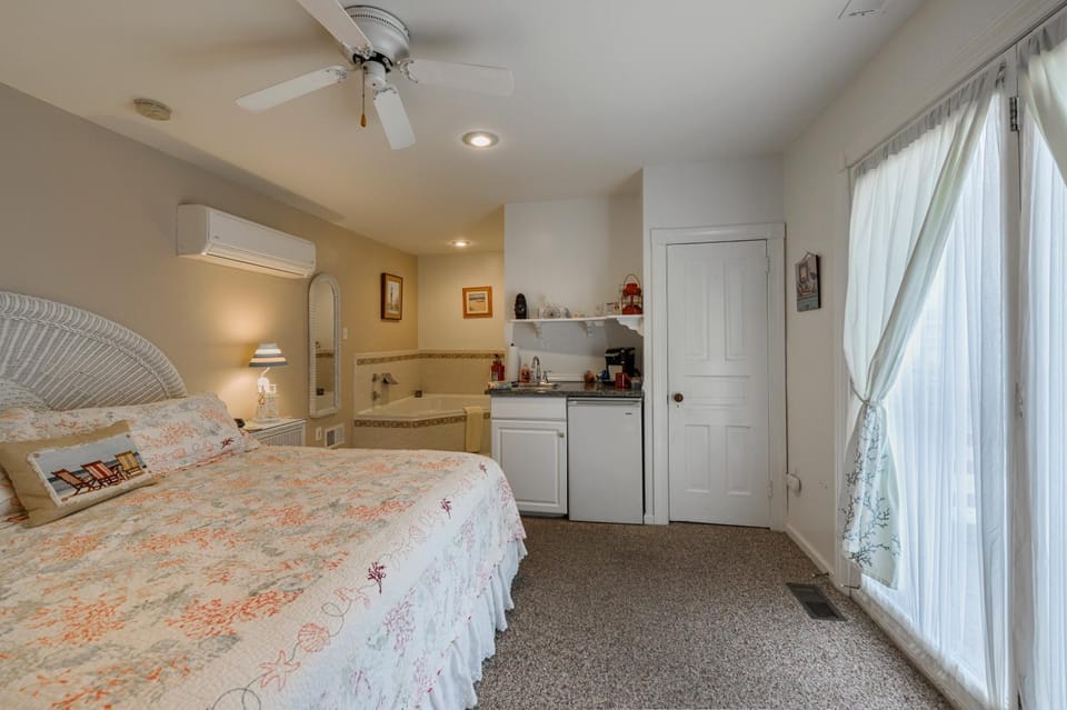 2310 Central Avenue Bed and Breakfast in Wildwood
