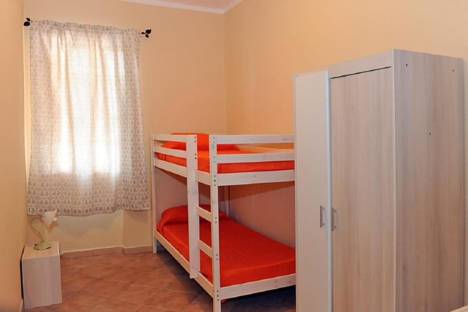 bunk bed