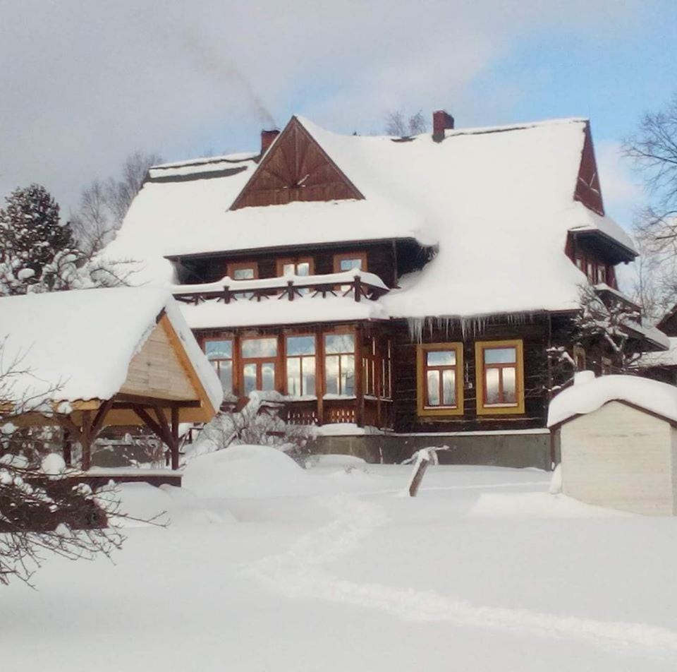 Property building, Day, Winter