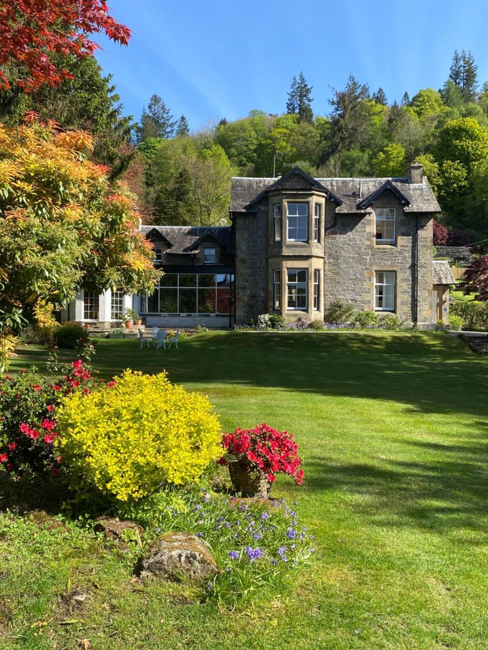 Property building, Spring, Garden