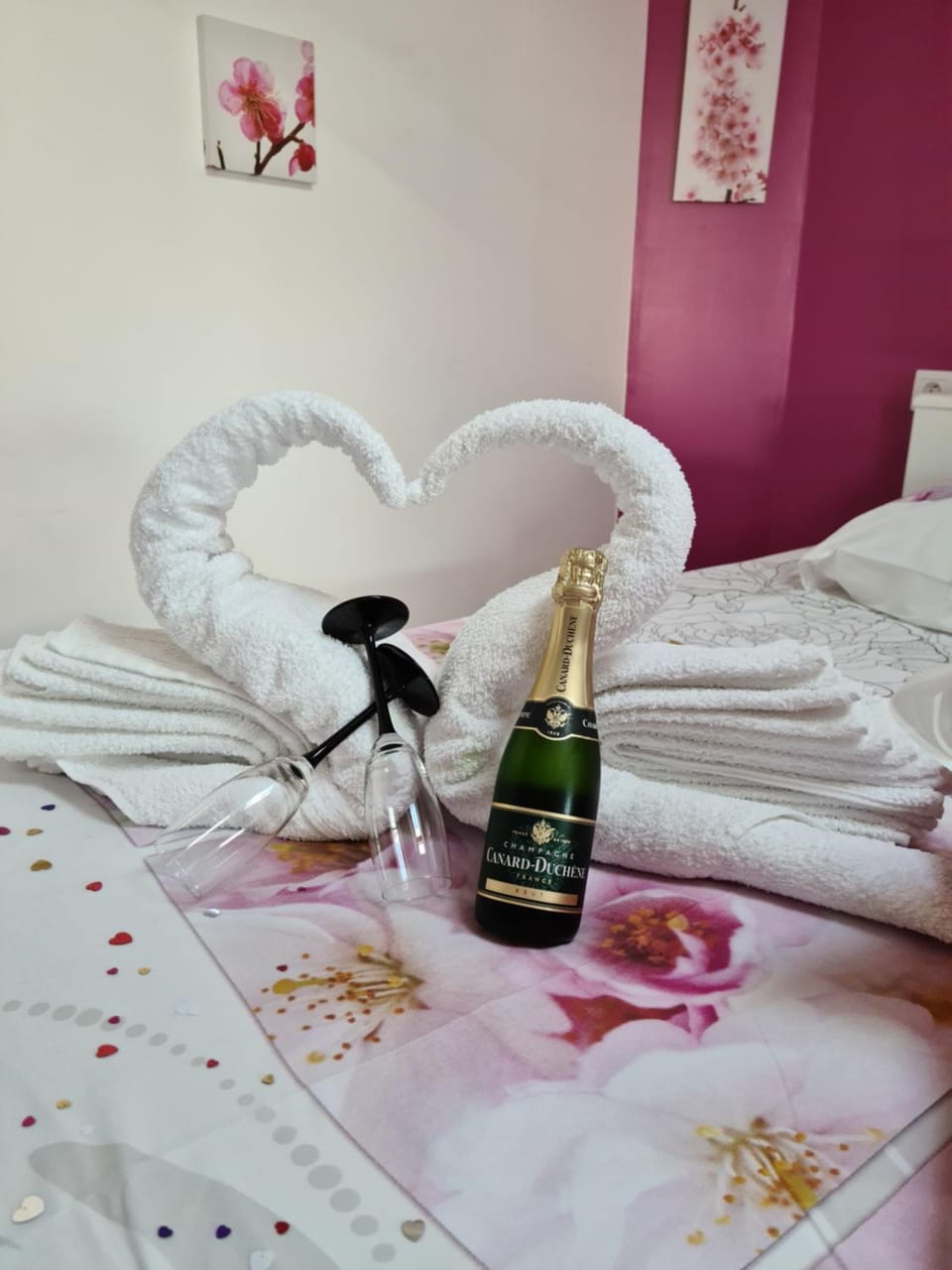 Food and drinks, Bedroom