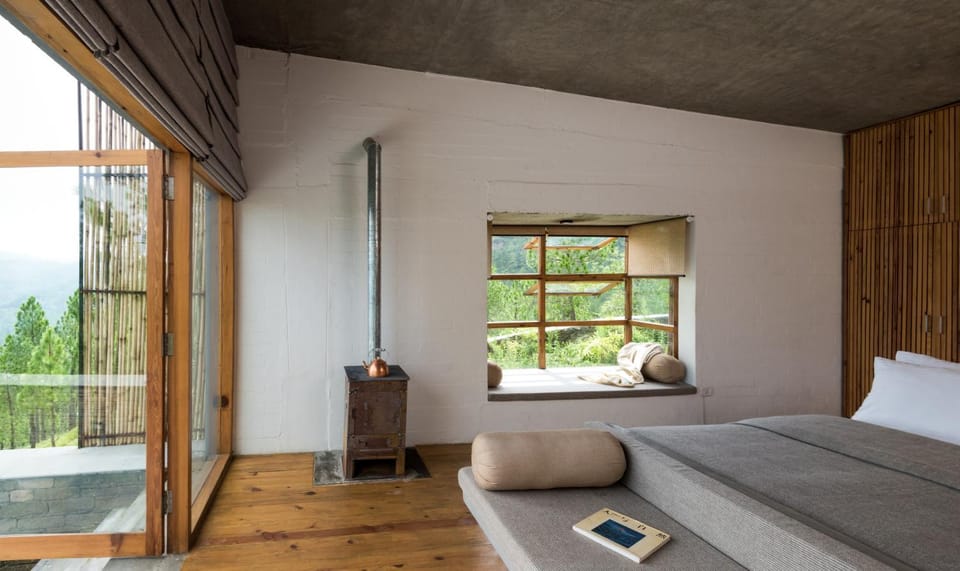 Bed, Bedroom, Mountain view