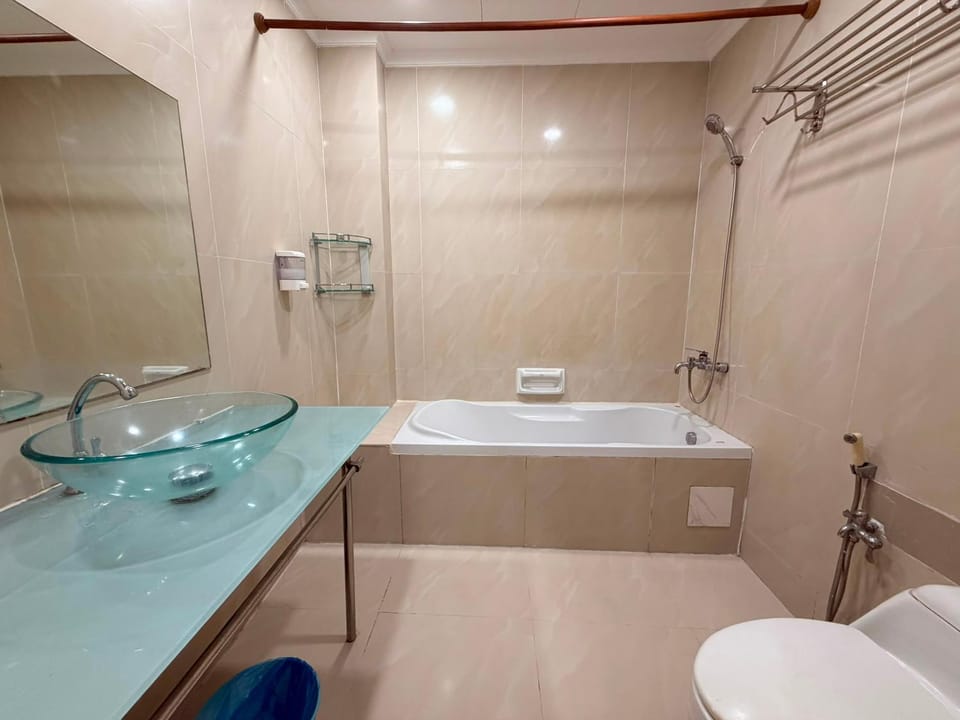 Bathroom, Bath